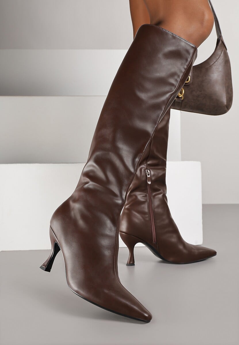 Ciemnobrązowe Marszczone Kozaki Vices na Obcasie Typu Kaczuszka Miomadia