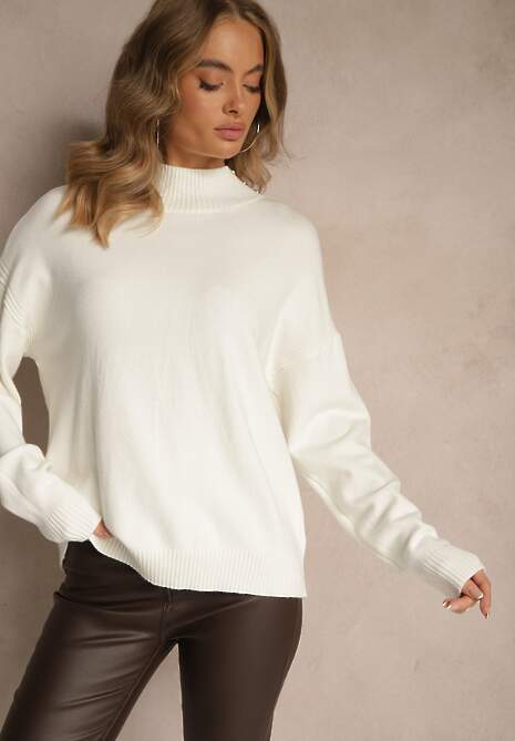 Biały Gładki Golf Zdobiony Guzikami przy Dekolcie Rallessa