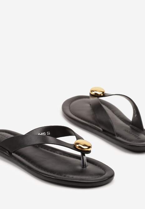 Czarne Japonki Ozdobione Metaliczną Aplikacją Meravielis