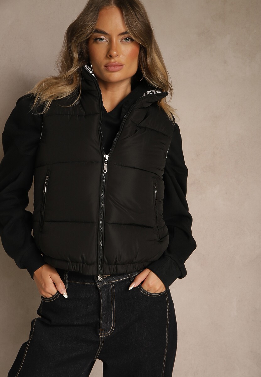 Czarna Kamizelka Ozdobiona Pikowaniem i Wzorzystą Podszewką w Meander Olerea