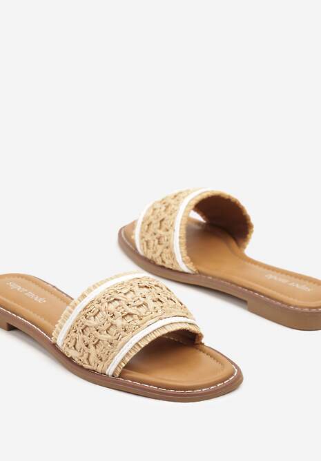 Ciemnobeżowe Klapki Ozdobione Plecioną Cholewką Nimiolia