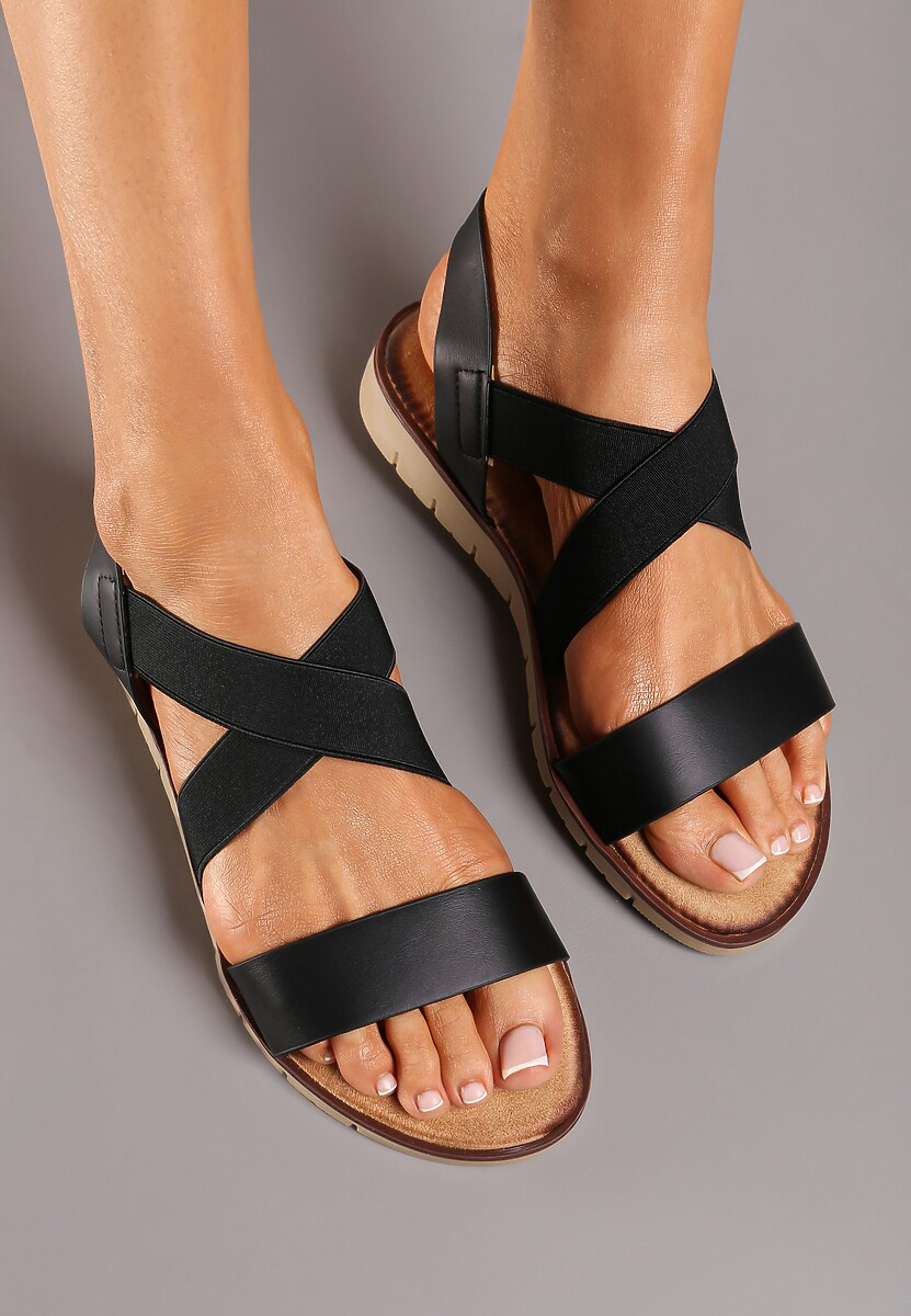 Czarne Płaskie Sandały z Wsuwanym Zapięciem Sandidia