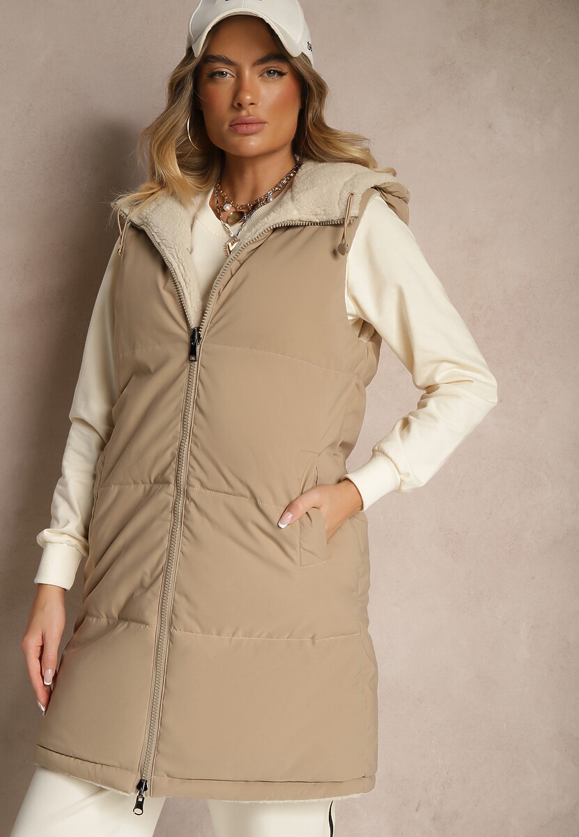 Ciemnobeżowa Dwustronna Kamizelka z Barankowym Futerkiem i Pikowanymi Przeszyciami z Kapturem Lertitana