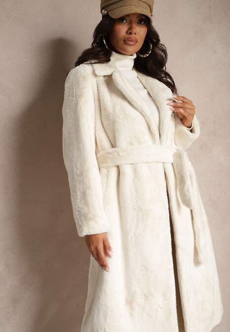 Jasnobeżowy Szlafrokowy Płaszcz Wiązany w Talii z Futerka Izalora