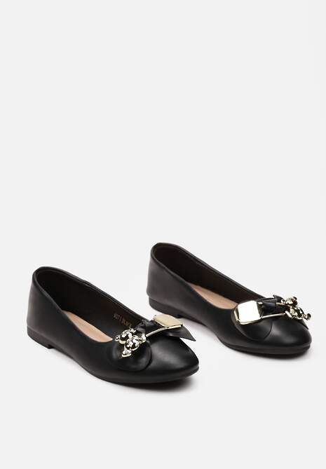 Czarne Balerinki z Metalową Ozdobą na Froncie Alverua