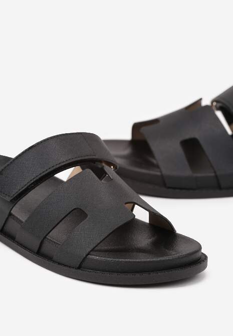 Czarne Klapki z Geometrycznymi Wycięciami w Cholewce Zapinane na Rzep Salaverra