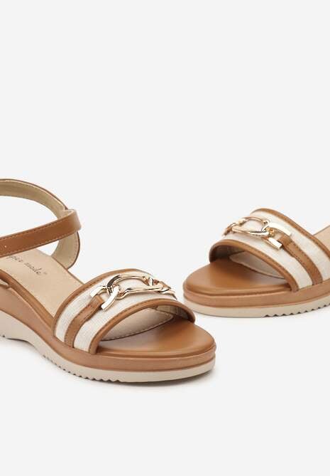 Brązowe Sandały na Koturnie Ozdobione Klamrą w Kształcie Łańcuszka Zafirah