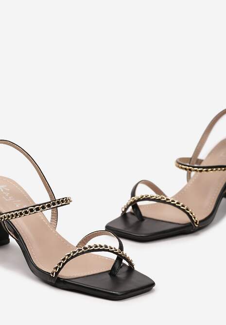 Czarne Sandały na Obcasie Ozdobione Drobnymi Łańcuszkami Sakira