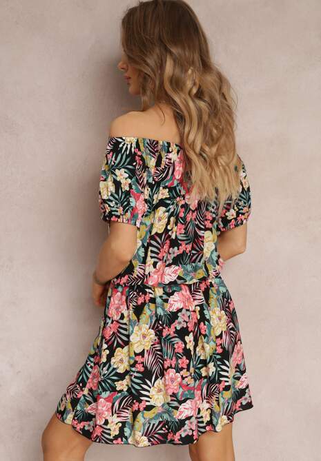 Czarno-Różowa Wiskozowa Sukienka Mini w Kwiaty z Hiszpańskim Dekoltem i Gumką w Talii Selecia