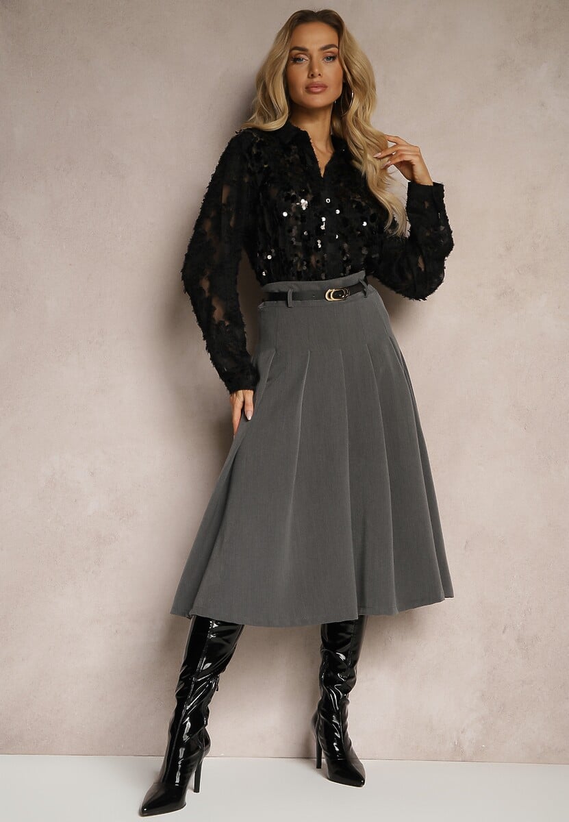 Czarna Plisowana Spódnica z Wiskozą i Paskiem z Klamrą Delirrea