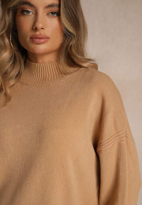 Ciemnobeżowy Gładki Golf Zdobiony Guzikami przy Dekolcie Rallessa