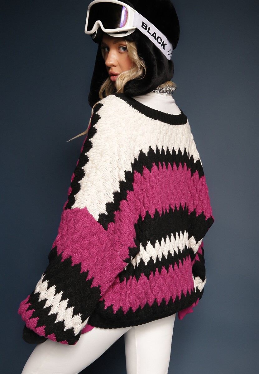 Fuksjowy Oversize Sweter z Trójkątnym Dekoltem z Ozdobnej Dzianiny Klinerda