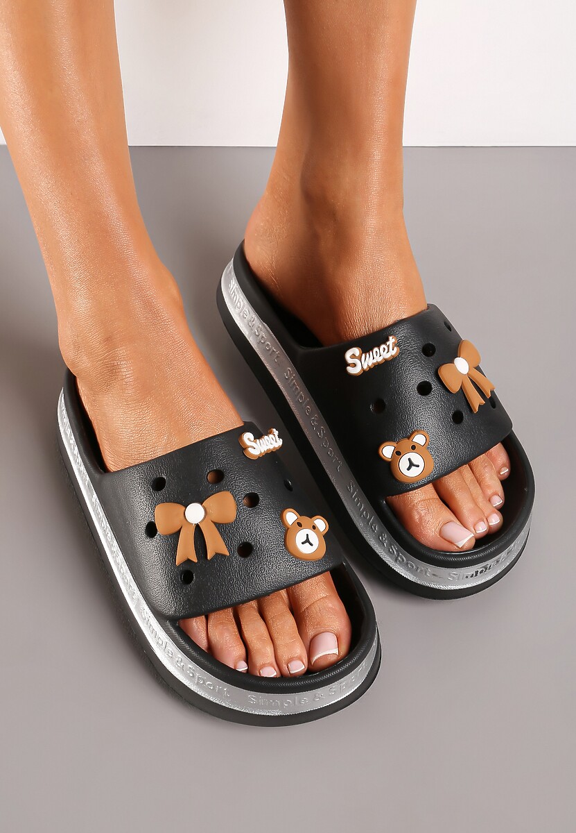 Zielone Piankowe Klapki z Uroczymi Aplikacjami na Szerokim Pasku z Platformą Soffia