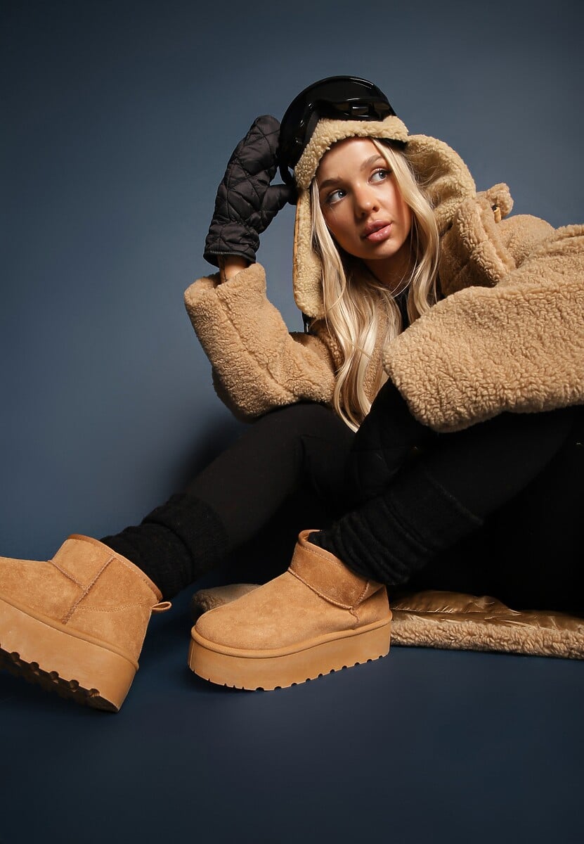 Brązowe Krótkie Śniegowce na Platformie Elenith