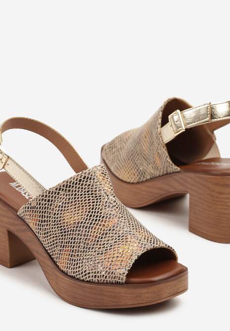 Złote Sandały na Słupku i Platformie Ozdobione Tłoczeniem Toliretta