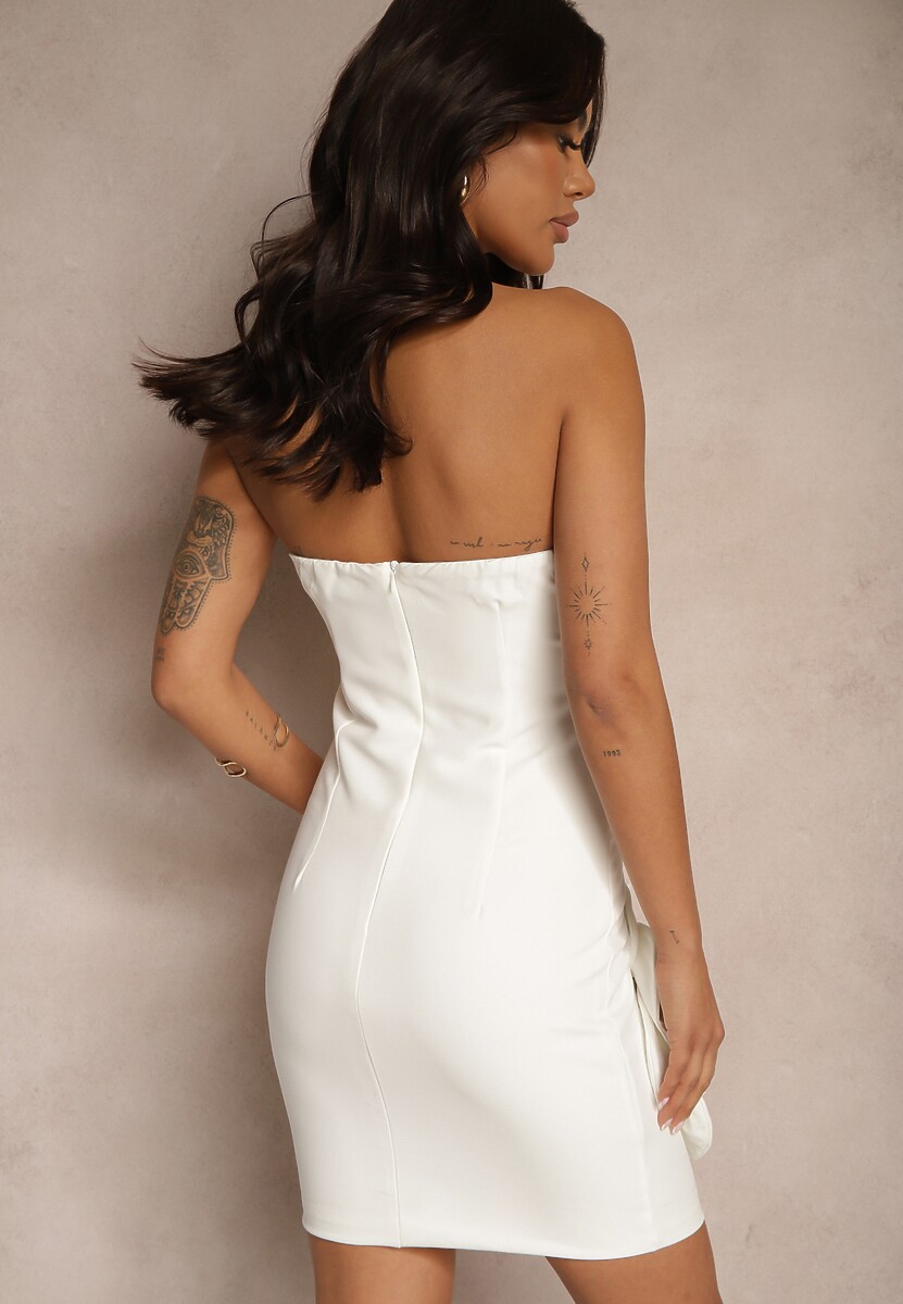 Biała Sukienka Typu Bandeau z Kwiatami 3D Desilina