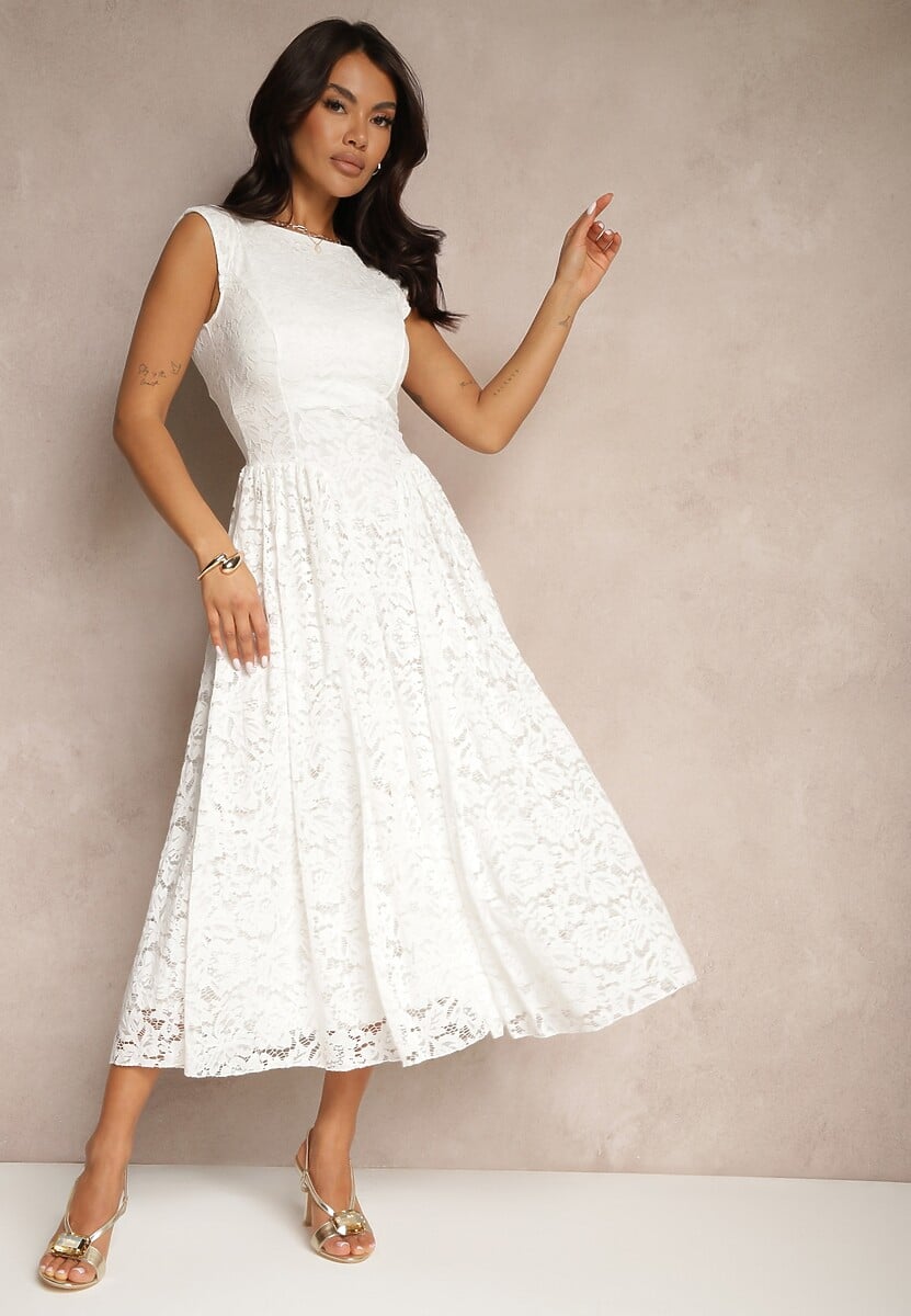 Czarna Rozkloszowana Sukienka z Koronki z Wycięciem na Plecach Meltewia