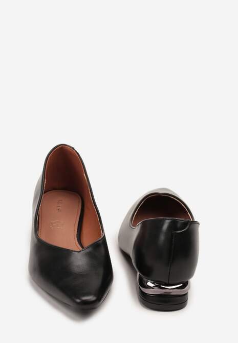 Czarne Czółenka Vices ze Skórzaną Wkładką Zdobione Metaliczną Aplikacją Asivina