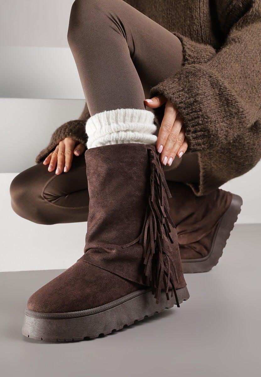 Brązowe Botki Śniegowce z Wywiniętą Cholewką Zdobioną Frędzlami Sewela