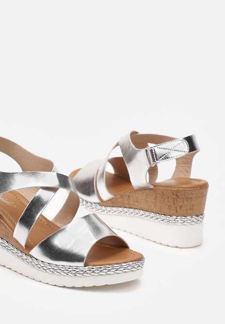 Srebrne Casualowe Sandały na Koturnie na Rzep Ozdobione Plecionką Moonnera