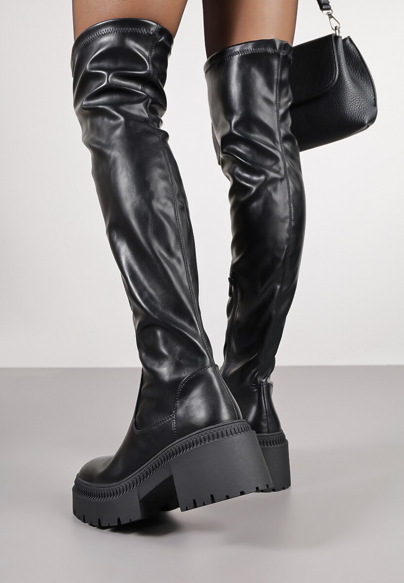 Czarne Kozaki Vices w Stylu Grunge z Wysoką Przylegającą Cholewką Gillie