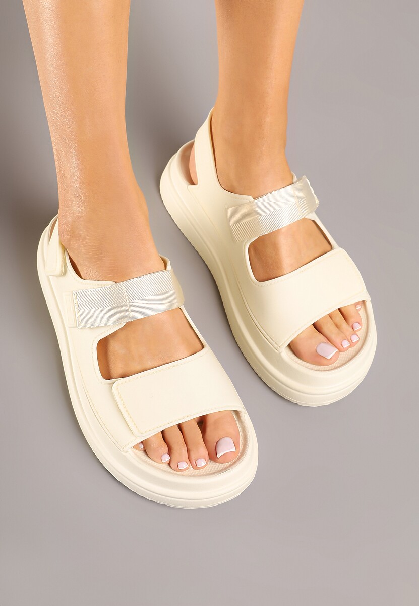 Beżowe Sandały na Niskiej Platformie z Rzepami Taskio