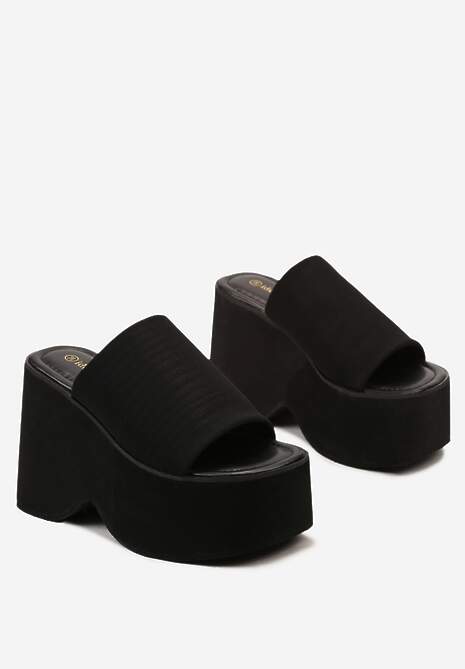 Czarne Klapki na Wysokiej Platformie z Koturnem Glimris