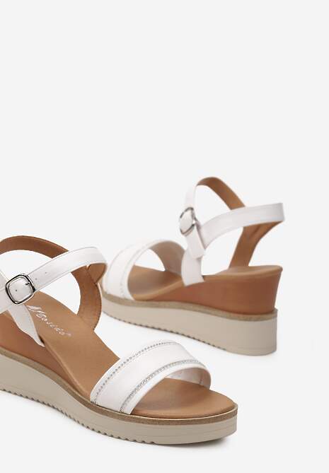 Białe Sandały na Koturnie z Platformą Ozdobione Cyrkoniami  Wistalas