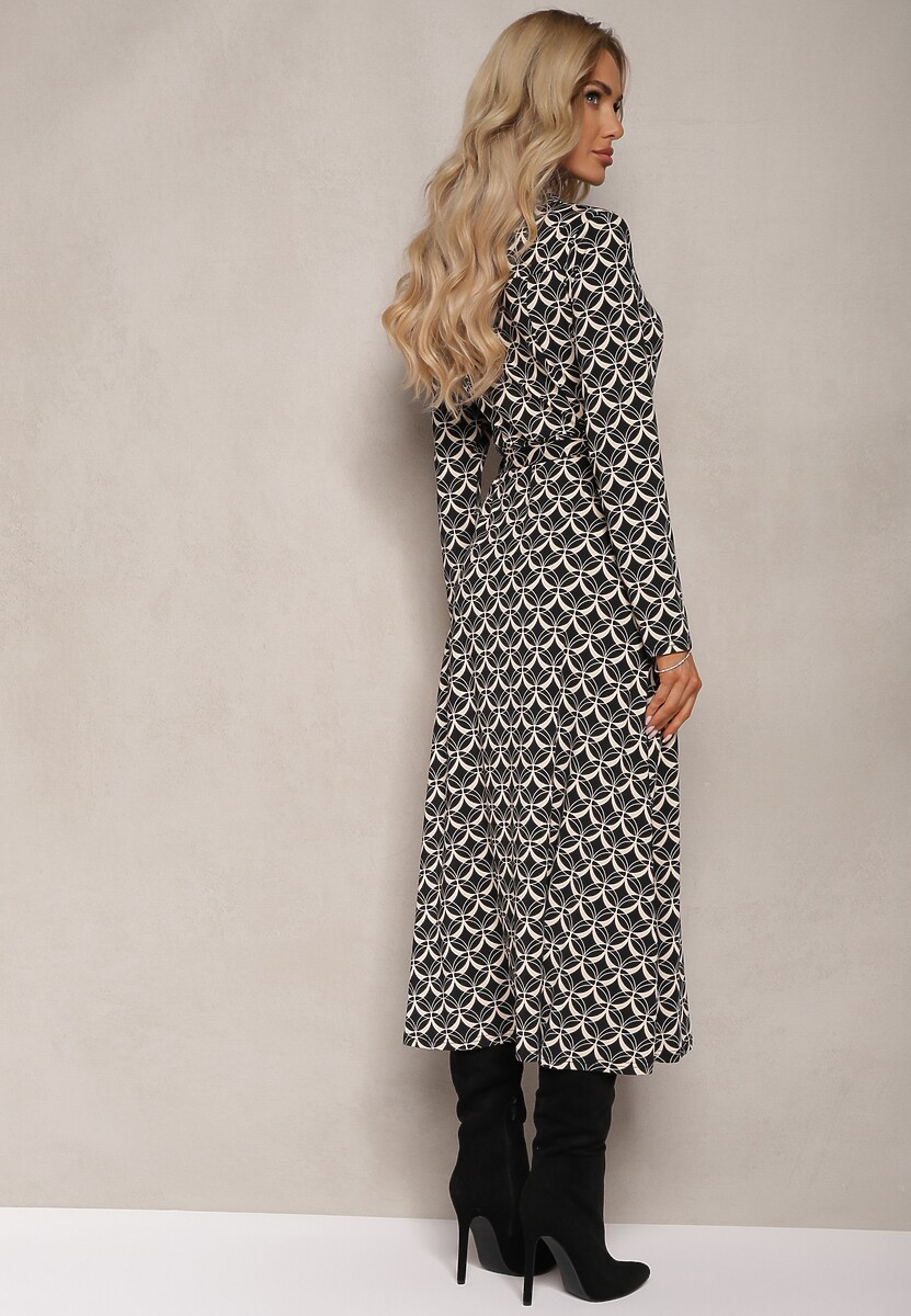 Czarno-Biała Koszulowa Sukienka Midi Ozdobiona Geometrycznym Wzorem i Wiązanym Paskiem Aripel