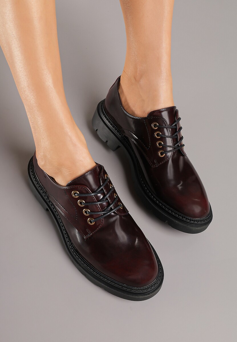 Bordowo-Czerwone Półbuty na Platformie z Tłoczeniem Delmiene