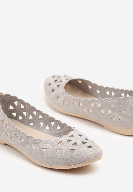 Szare Balerinki Vices z Ażurowymi Wycięciami Naneria