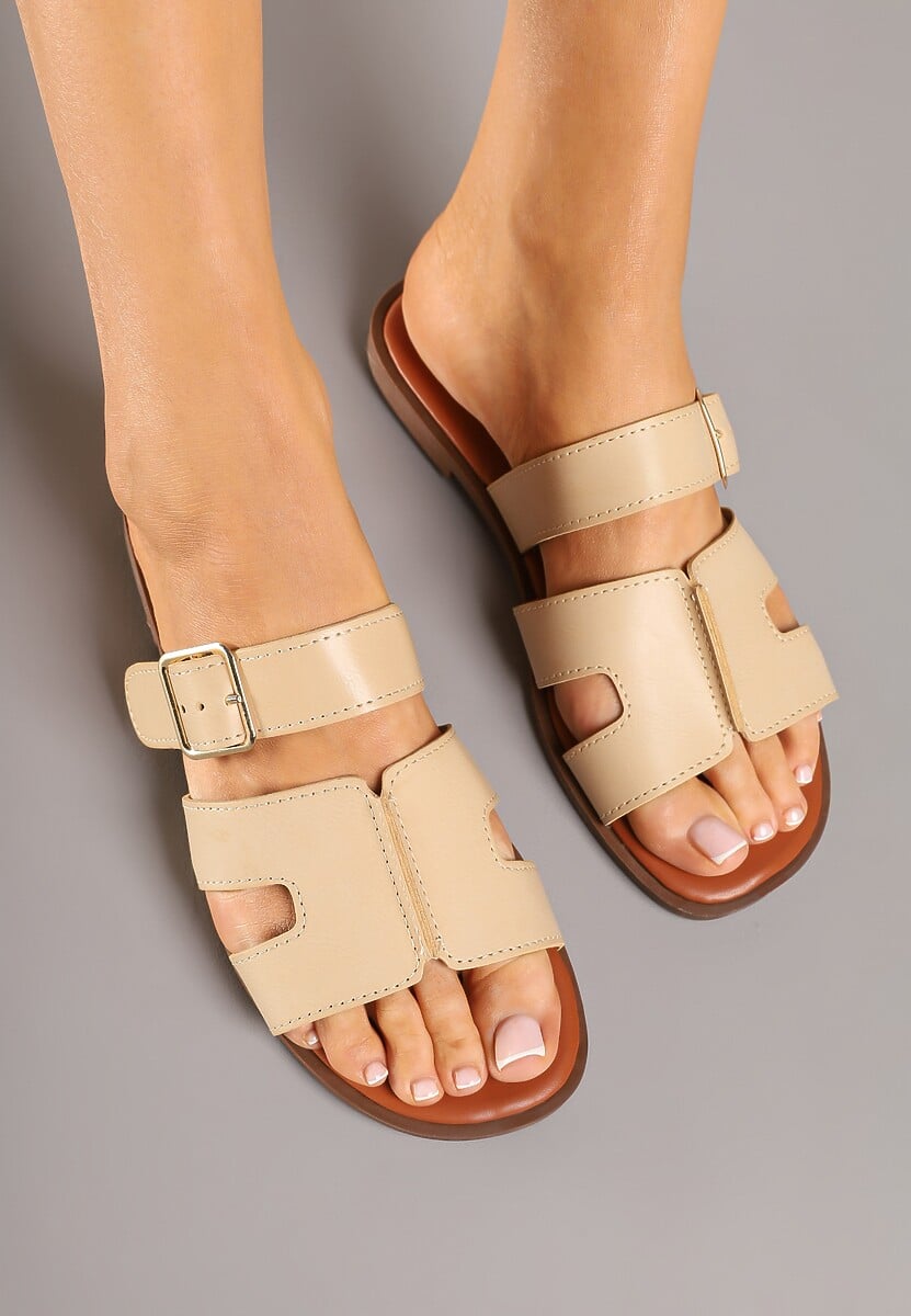 Brązowe Klapki Ozdobione Klamrą i Wycięciami Lenilea