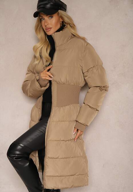 Ciemnobeżowa Kurtka z Pikowanymi Przeszyciami ze Stójką i Szeroką Gumką w Talii Hediala