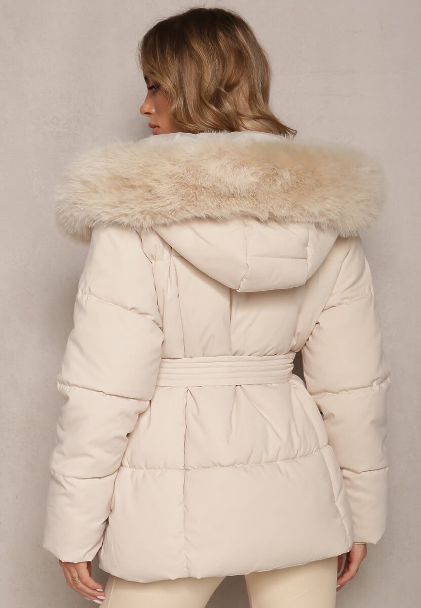 Jasnobeżowa Wiązana Kurtka z Pikowaniem i Kapturem z Futerkiem Elinerra