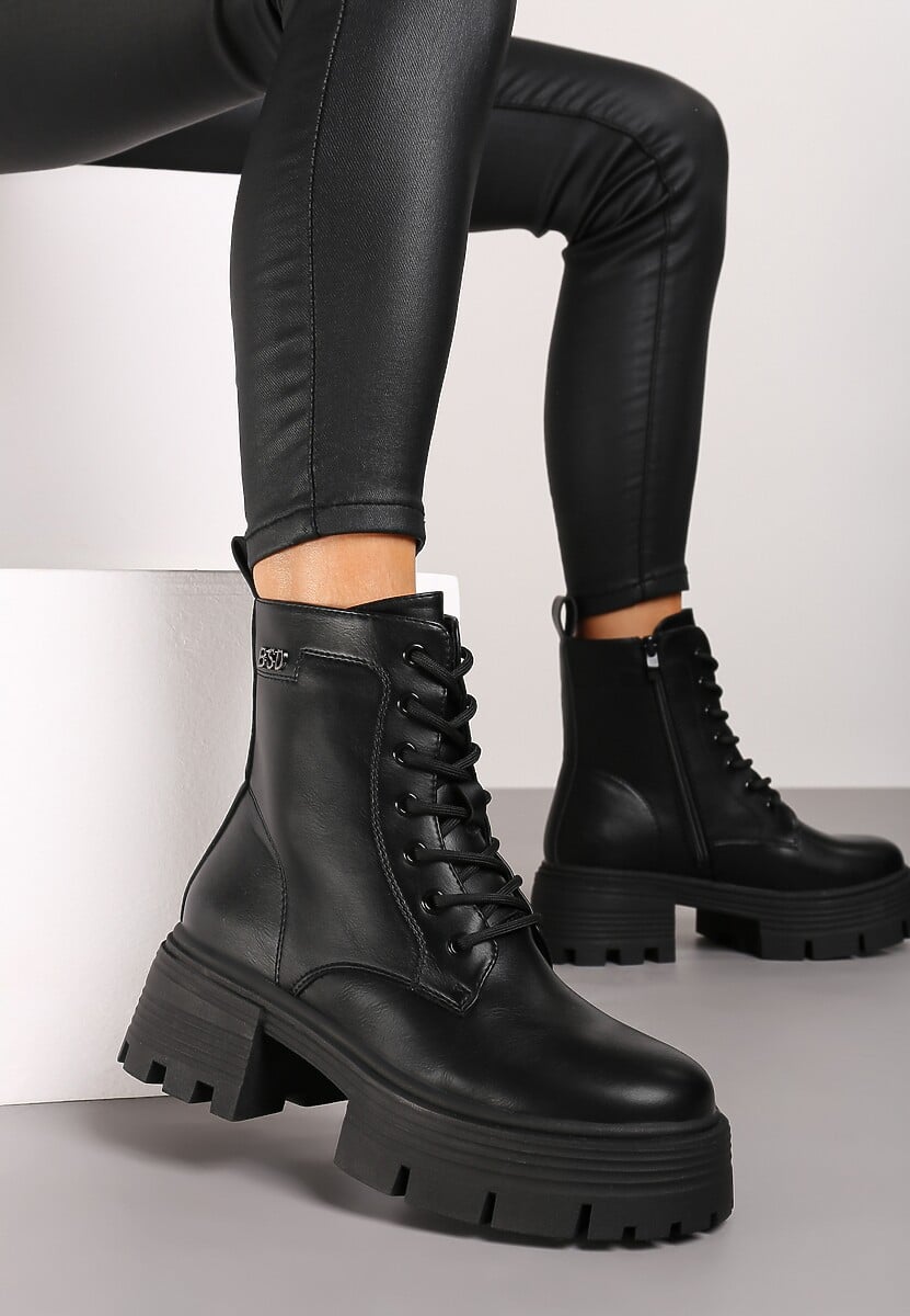 Czarne Botki Workery na Platformie i Słupku ze Sznurowaniem Iniefra