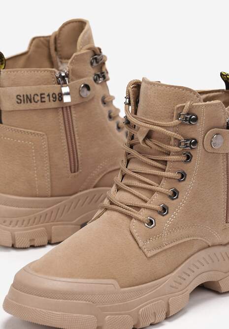 Ciemnobeżowe Sznurowane Botki Traperki na Grubej Podeszwie Trewenna