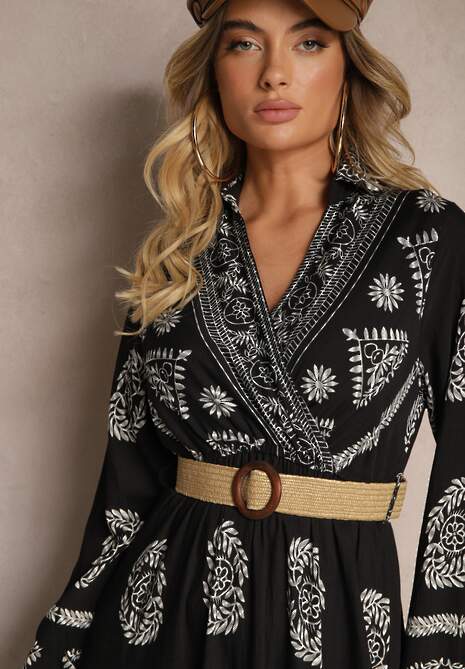 Czarna Sukienka z Wiskozą i Kopertowym Dekoltem Mirilaine