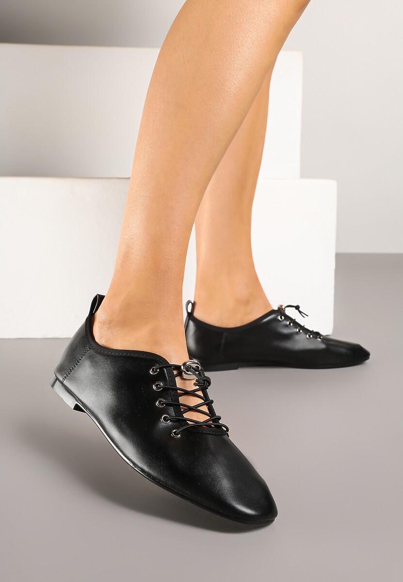 Czarne Półbuty ze Sznurowaniem ze Stoperem Julirine