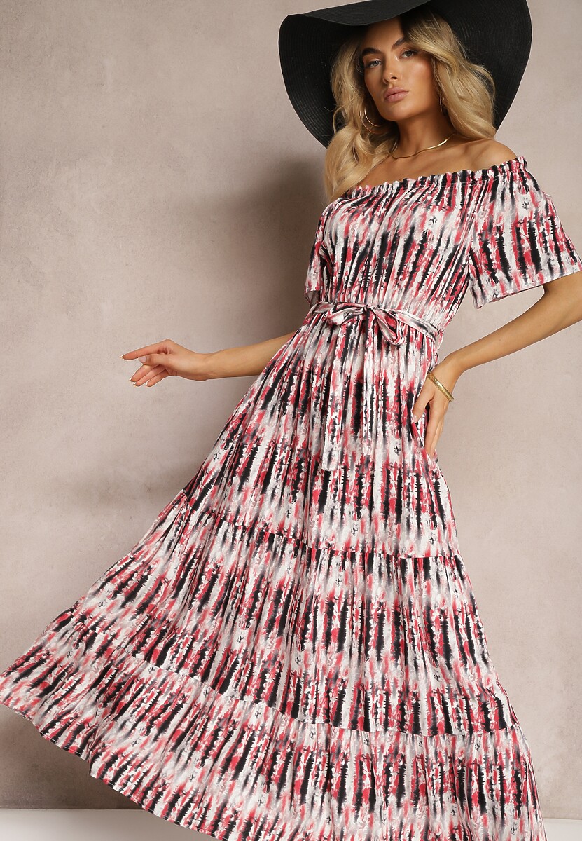 Różowa Sukienka z Wiskozy o Hiszpańskim Dekolcie z Paskiem i Gumką w Talii z Falbanką Cevlea