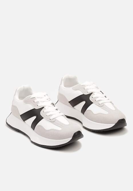 Białe Sneakersy na Płaskiej Podeszwie z Geometryczną Wstawką Sewla