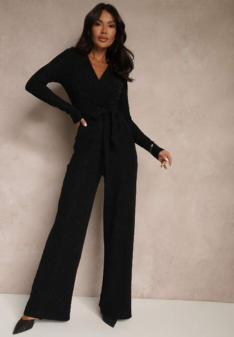 Czarny Kombinezon z Wiskozą Ozdobiony w Talii Paskiem i Metaliczną Nicią Miavellia