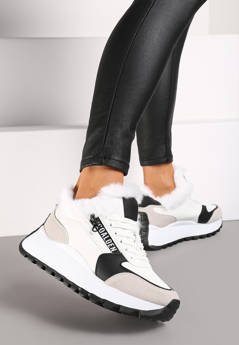 Białe Sneakersy na Platformie z Napisem Sznurowaniem i Futerkiem Vazina