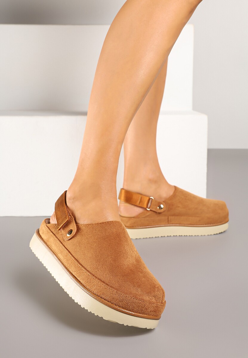 Ciemnobeżowe Klapki Mule w Stylu Chodaków na Niskiej Platformie Xrea