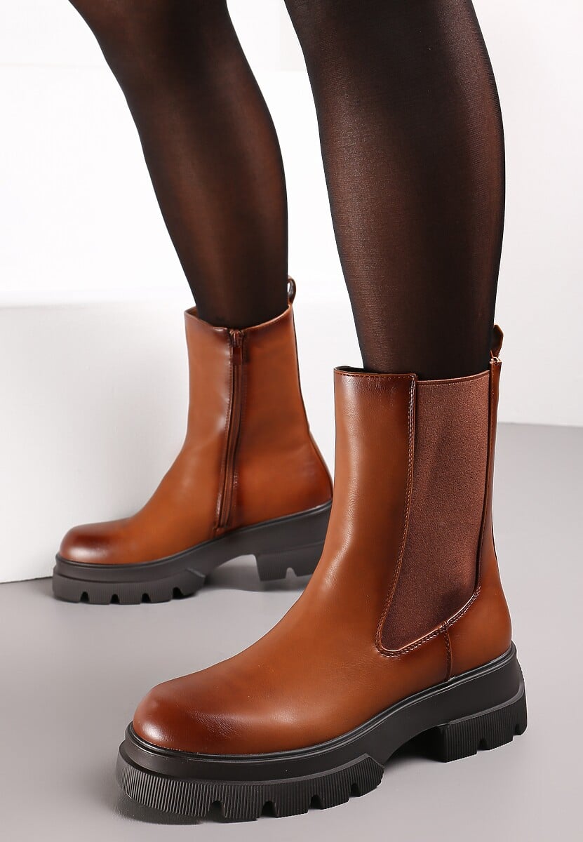 Jasnobrązowe Botki z Elastyczną Wstawką na Cholewce i Tłoczeniu na Platformie Kisoma