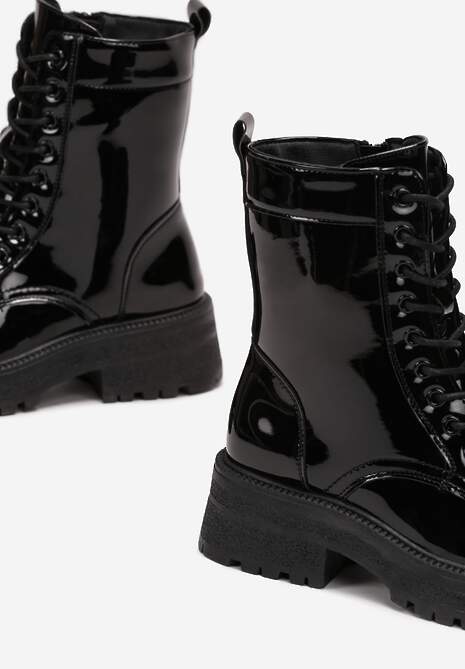 Czarne Botki Workery z Lakierowaną Cholewką Nouria