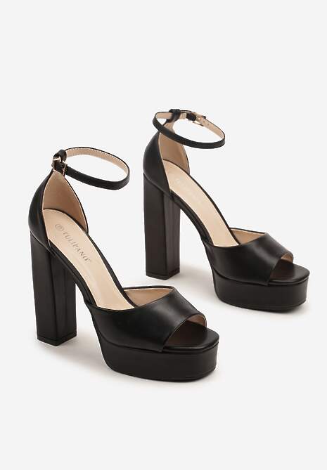 Czarne Sandały na Platformie i Słupku Fodesa