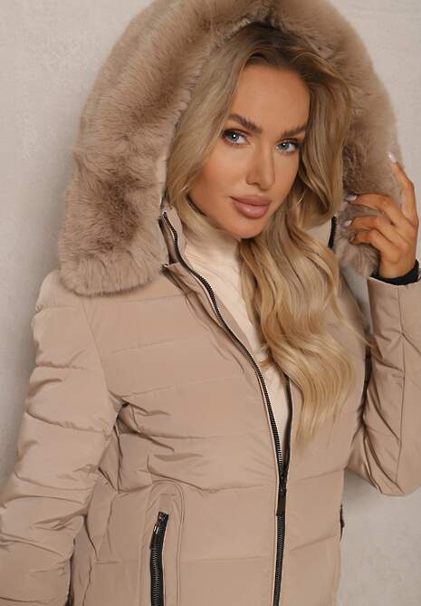 Beżowa Kurtka z Pikowanymi Przeszyciami i Futrzanym Kapturem z Możliwością Odpięcia Zinriya