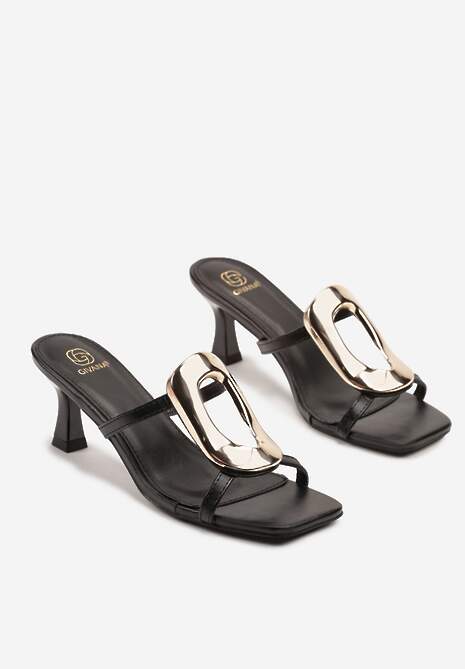 Czarne Klapki na Szpilce w Kształcie Klepsydry z Metalowym Detalem Weoniae