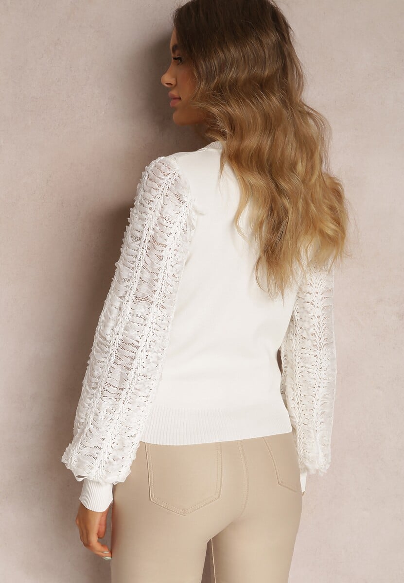 Biały Sweter z Bufiastym Ażurowym Rękawem Fenavy