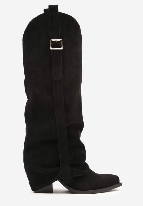 Czarne Kozaki na Stożku Typu Kowbojki Ozdobione Klamrą i Wywiniętą Cholewką Nalirella